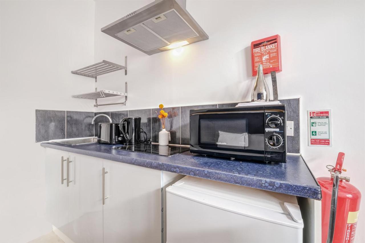 Fernbank Rooms Sudbury Hill, Harrow, Self-Contained Studios With En-Suite Harrow on the Hill Eksteriør bilde