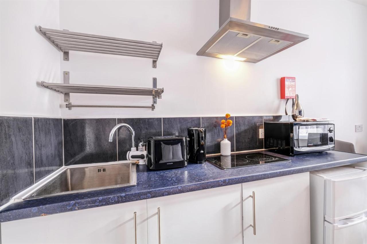 Fernbank Rooms Sudbury Hill, Harrow, Self-Contained Studios With En-Suite Harrow on the Hill Eksteriør bilde