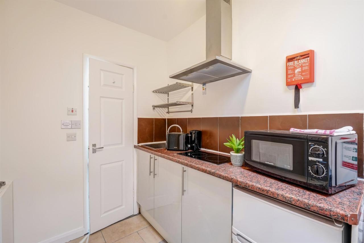 Fernbank Rooms Sudbury Hill, Harrow, Self-Contained Studios With En-Suite Harrow on the Hill Eksteriør bilde