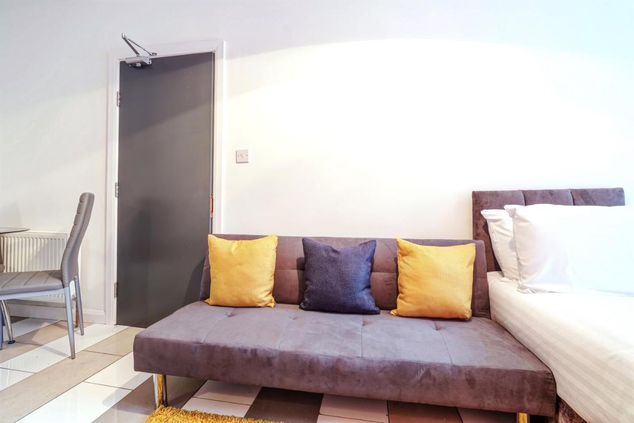 Fernbank Rooms Sudbury Hill, Harrow, Self-Contained Studios With En-Suite Harrow on the Hill Eksteriør bilde