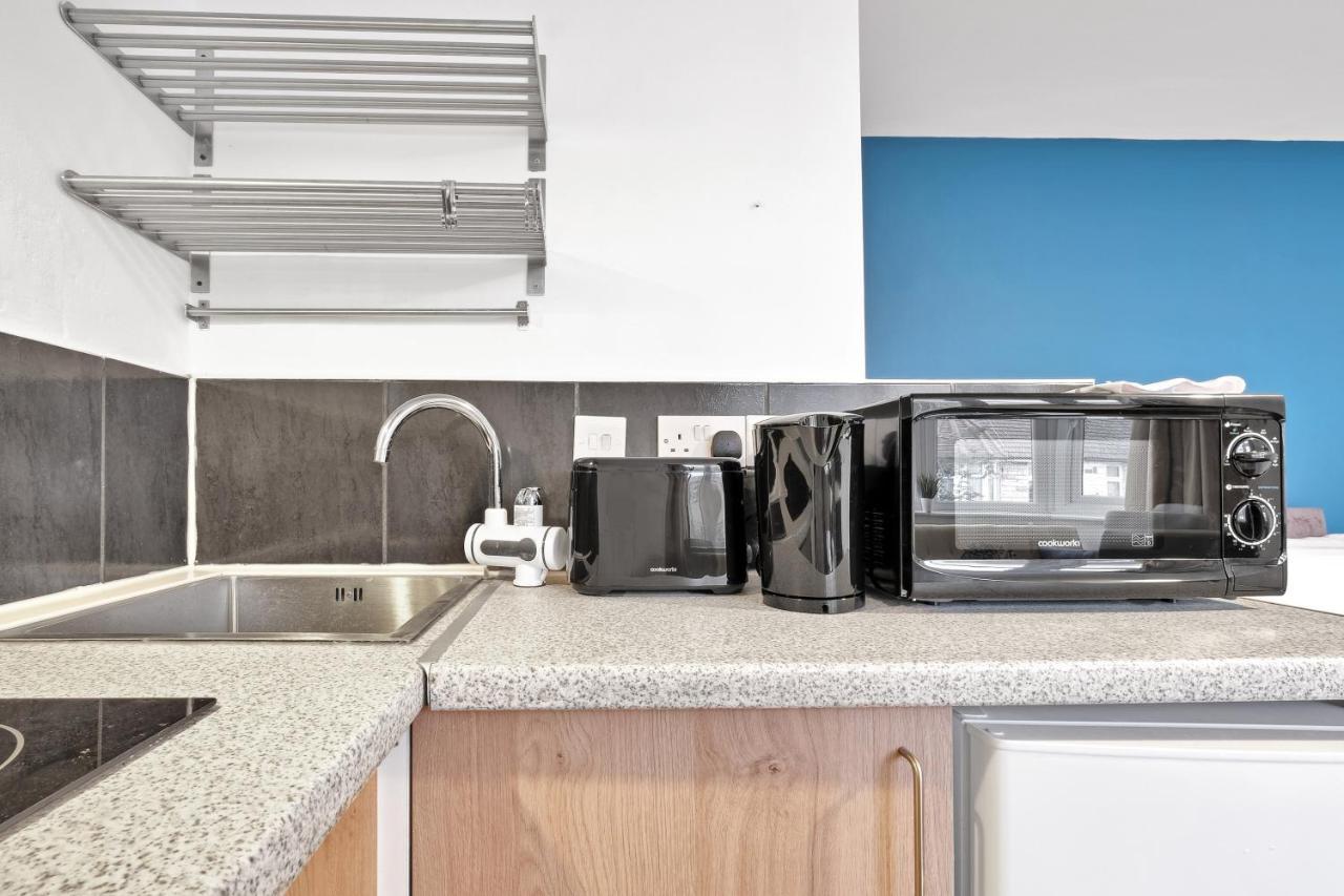 Fernbank Rooms Sudbury Hill, Harrow, Self-Contained Studios With En-Suite Harrow on the Hill Eksteriør bilde