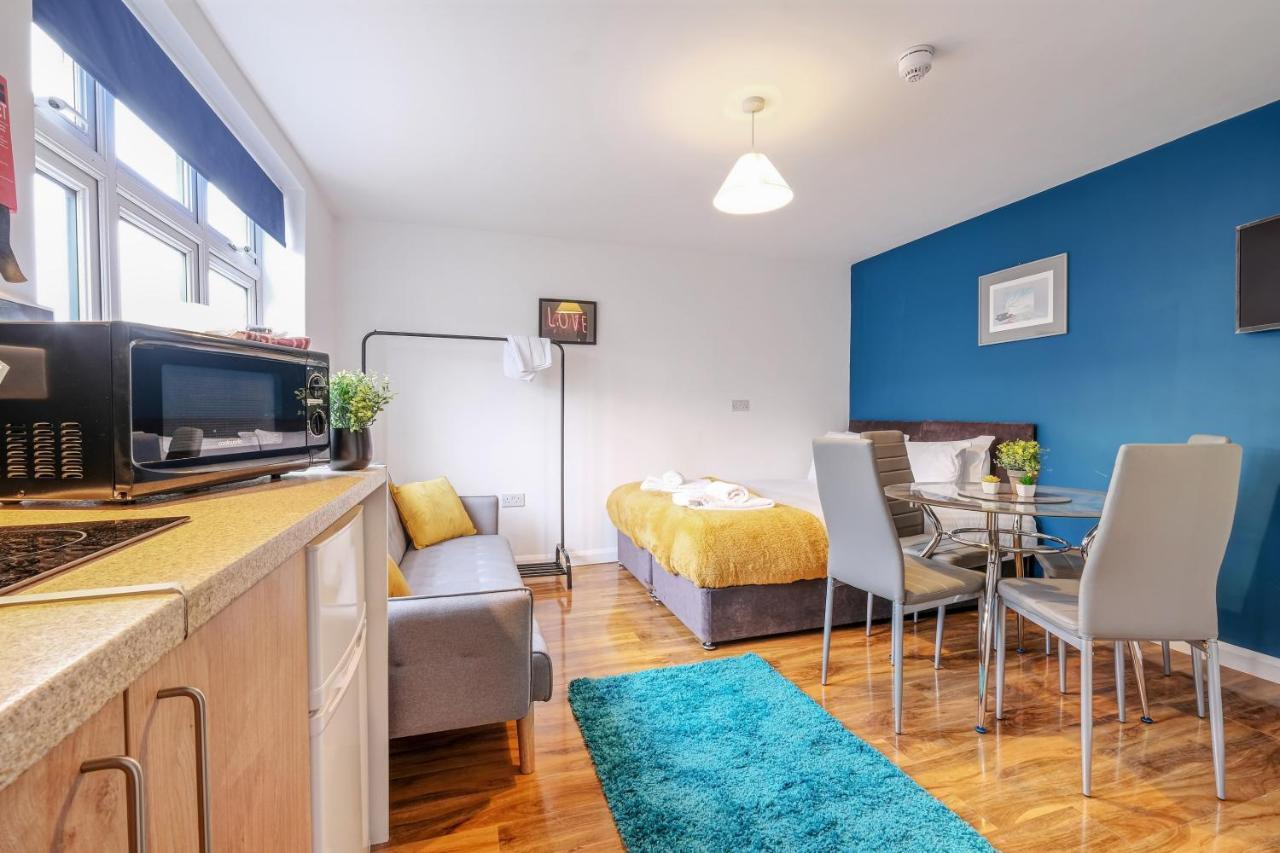 Fernbank Rooms Sudbury Hill, Harrow, Self-Contained Studios With En-Suite Harrow on the Hill Eksteriør bilde