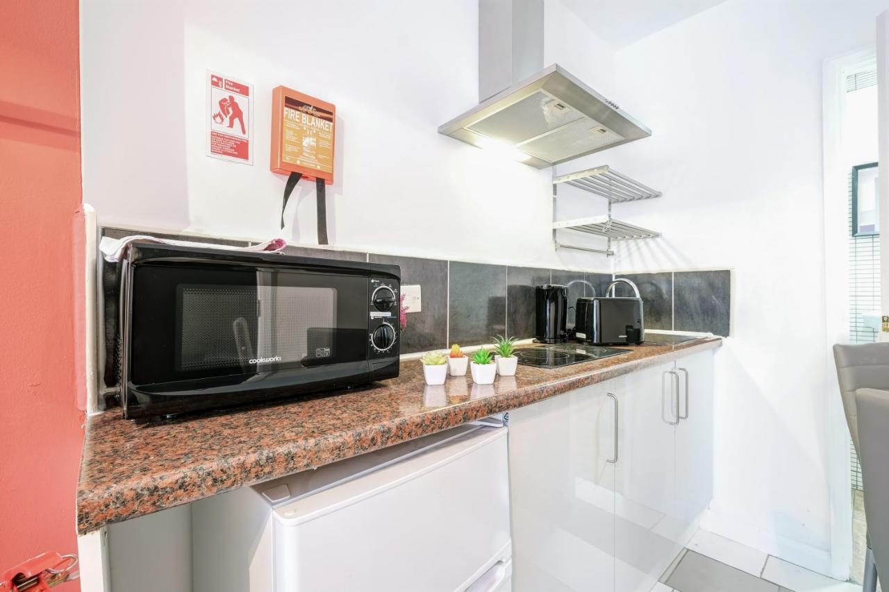 Fernbank Rooms Sudbury Hill, Harrow, Self-Contained Studios With En-Suite Harrow on the Hill Eksteriør bilde